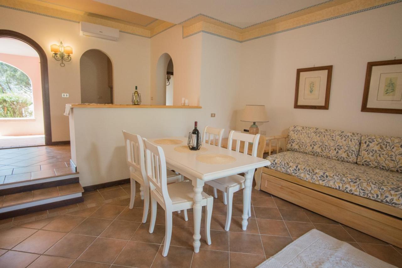 Il Giardino Degli Oleandri Aparthotel Liscia di Vacca Ngoại thất bức ảnh
